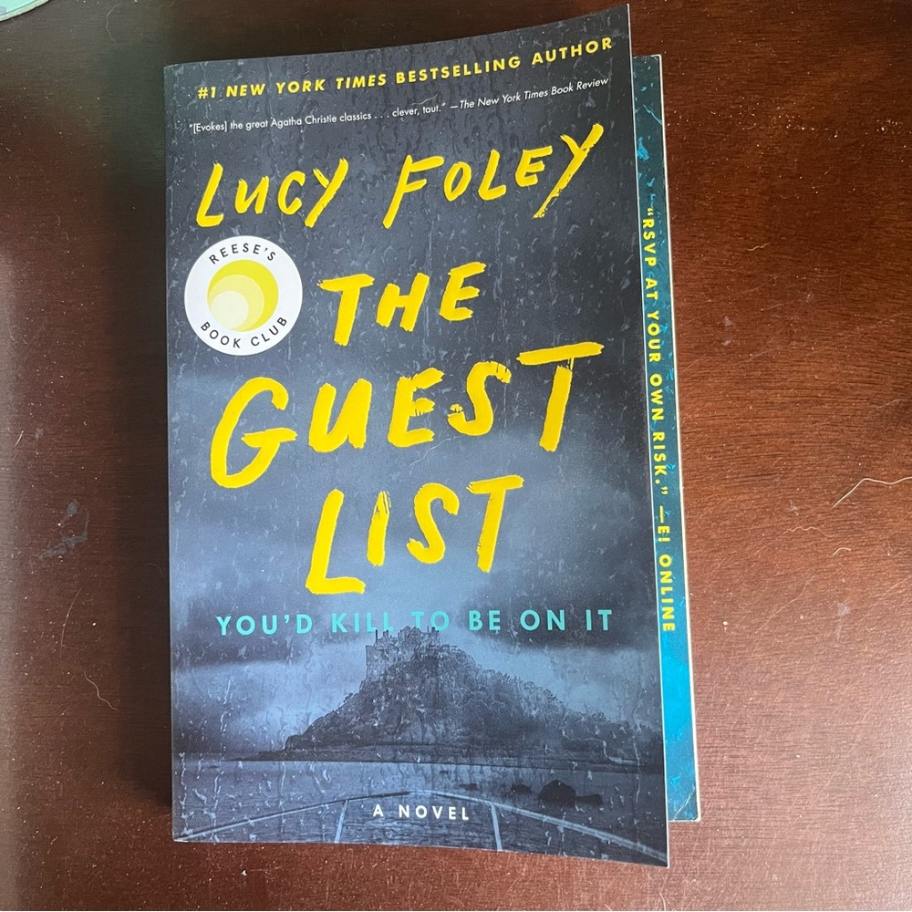 The Guest List by Lucy Foley paperback book